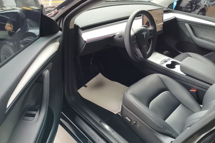 Used Tesla Model Y 2024 Rear-Wheel-Drive Version Driver Seat