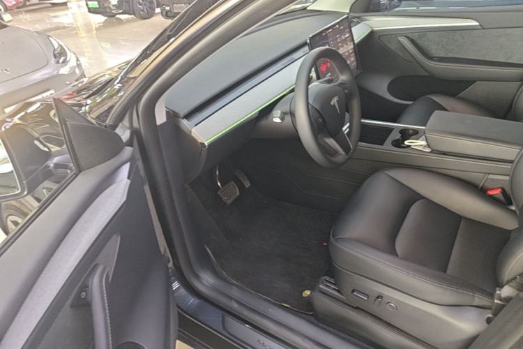Used Tesla Model Y 2024 Rear-Wheel-Drive Version Driver Seat