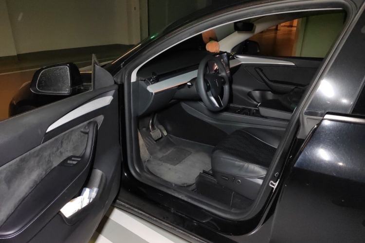 Used Tesla Model Y 2024 Rear-Wheel-Drive Version Driver Seat