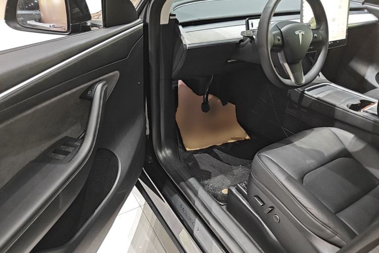 Used Tesla Model Y 2024 Rear-Wheel-Drive Version Driver Seat