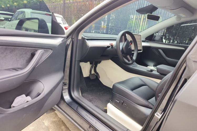 Used Tesla Model Y 2024 Rear-Wheel-Drive Version Driver Seat