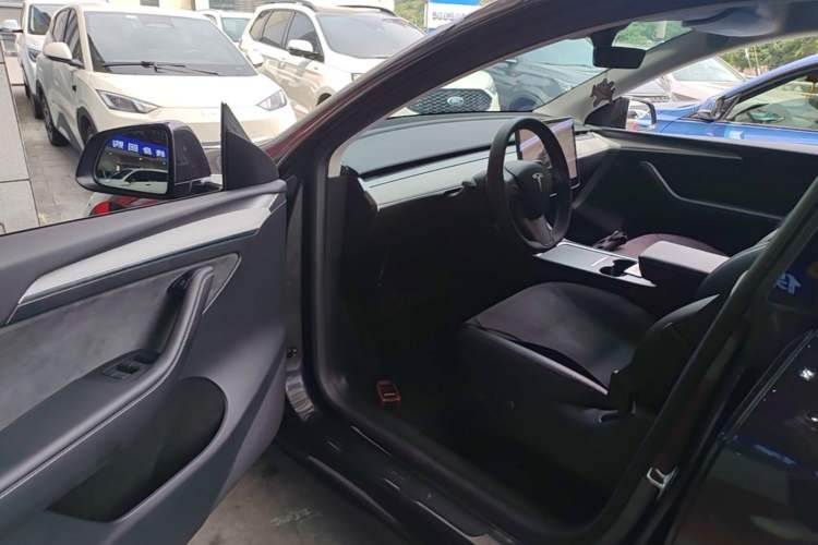 Used Tesla Model Y 2024 Rear-Wheel-Drive Version Driver Seat