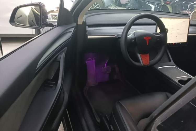 Used Tesla Model Y 2024 Rear-Wheel-Drive Version Driver Seat