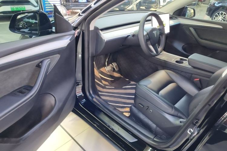 Used Tesla Model Y 2024 Rear-Wheel-Drive Version Driver Seat