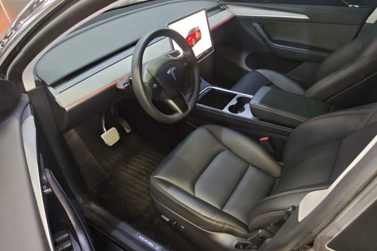 Used Tesla Model Y 2024 Rear-Wheel-Drive Version Driver Seat
