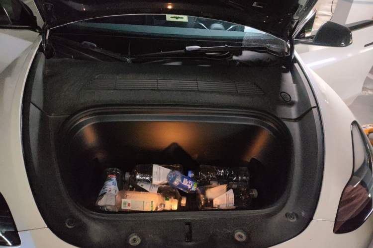 Used Tesla Model Y 2024 Rear-Wheel-Drive Version Engine Bay