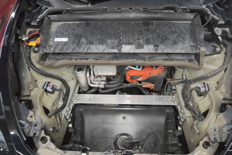 Used Tesla Model Y 2024 Rear-Wheel-Drive Version Engine Bay