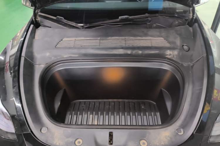 Used Tesla Model Y 2024 Rear-Wheel-Drive Version Engine Bay