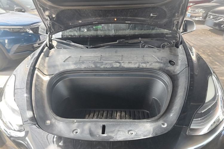 Used Tesla Model Y 2024 Rear-Wheel-Drive Version Engine Bay