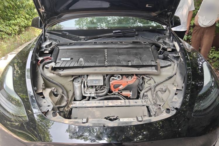 Used Tesla Model Y 2024 Rear-Wheel-Drive Version Engine Bay