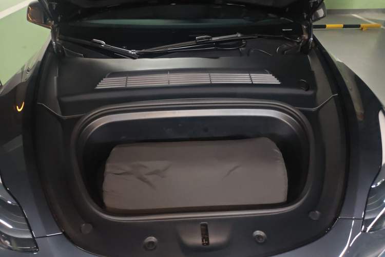 Used Tesla Model Y 2024 Rear-Wheel-Drive Version Engine Bay