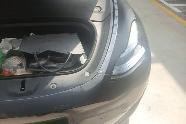 Used Tesla Model Y 2024 Rear-Wheel-Drive Version Engine Bay Left