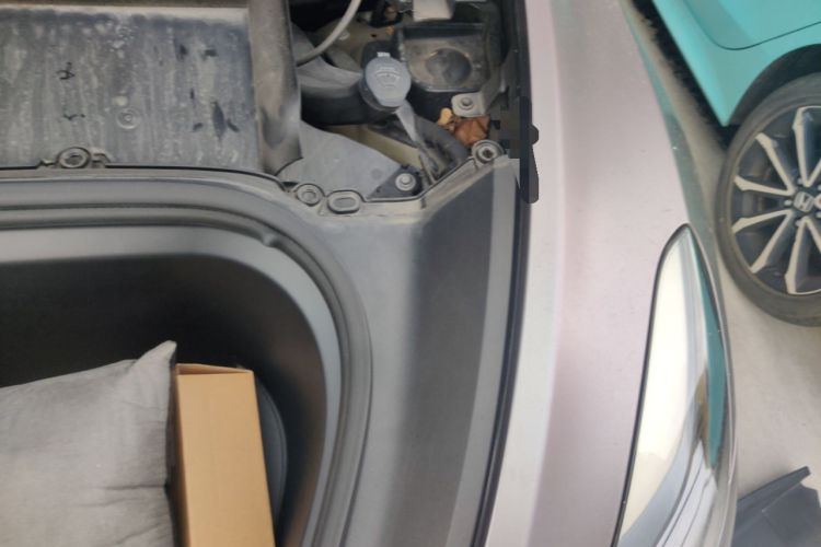 Used Tesla Model Y 2024 Rear-Wheel-Drive Version Engine Bay Left