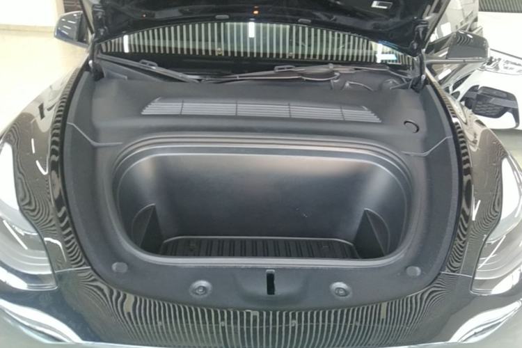 Used Tesla Model Y 2024 Rear-Wheel-Drive Version Engine Bay