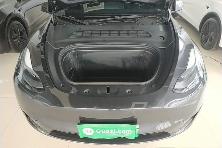 Used Tesla Model Y 2024 Rear-Wheel-Drive Version Engine Bay