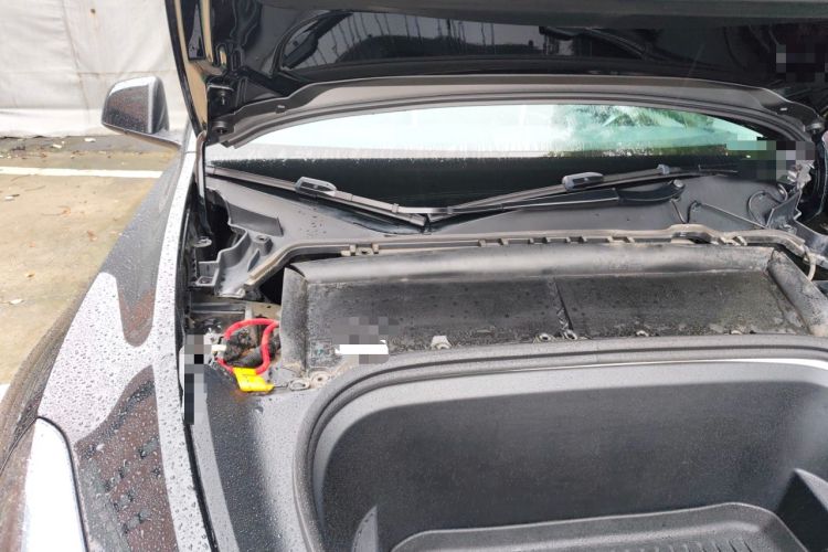 Used Tesla Model Y 2024 Rear-Wheel-Drive Version Engine Bay Right
