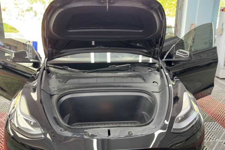 Used Tesla Model Y 2024 Rear-Wheel-Drive Version Engine Bay