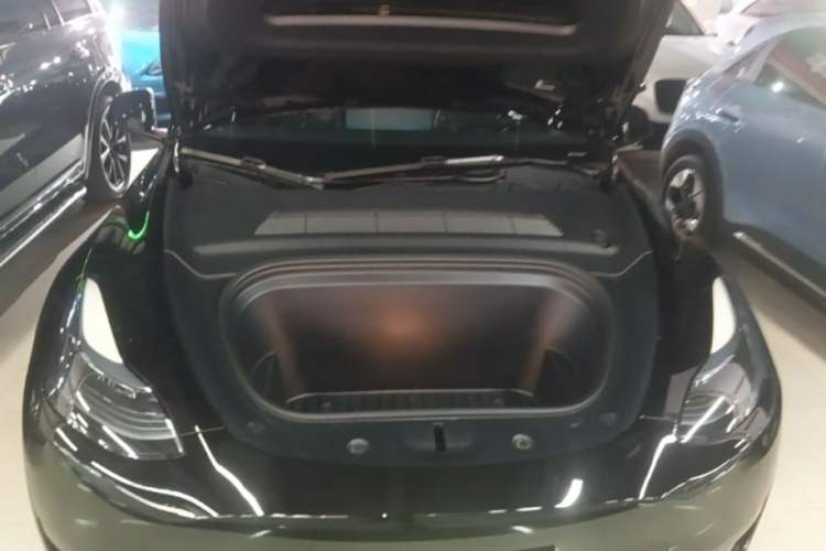 Used Tesla Model Y 2024 Rear-Wheel-Drive Version Engine Bay