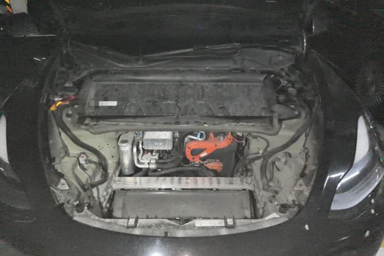 Used Tesla Model Y 2024 Rear-Wheel-Drive Version Engine Bay