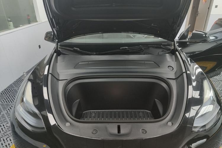 Used Tesla Model Y 2024 Rear-Wheel-Drive Version Engine Bay