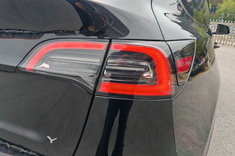 Used Tesla Model Y 2024 Rear-Wheel-Drive Version Exterior 10