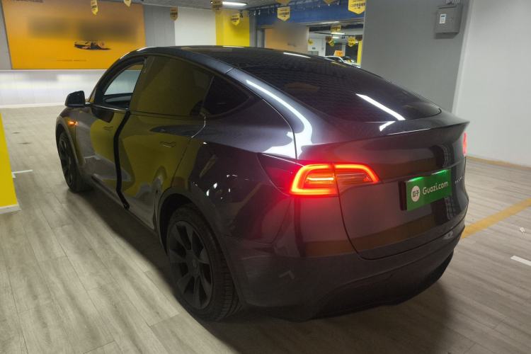 Used Tesla Model Y 2024 Rear-Wheel-Drive Version Exterior 2