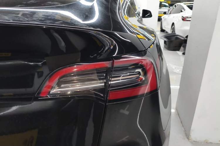 Used Tesla Model Y 2024 Rear-Wheel-Drive Version Exterior 3