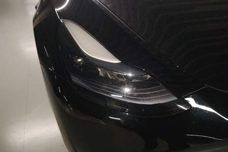 Used Tesla Model Y 2024 Rear-Wheel-Drive Version Exterior 3