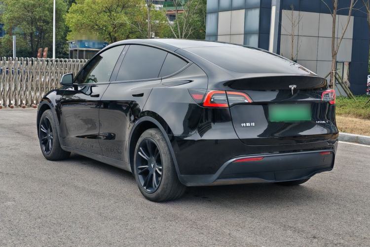 Used Tesla Model Y 2024 Rear-Wheel-Drive Version Exterior 3
