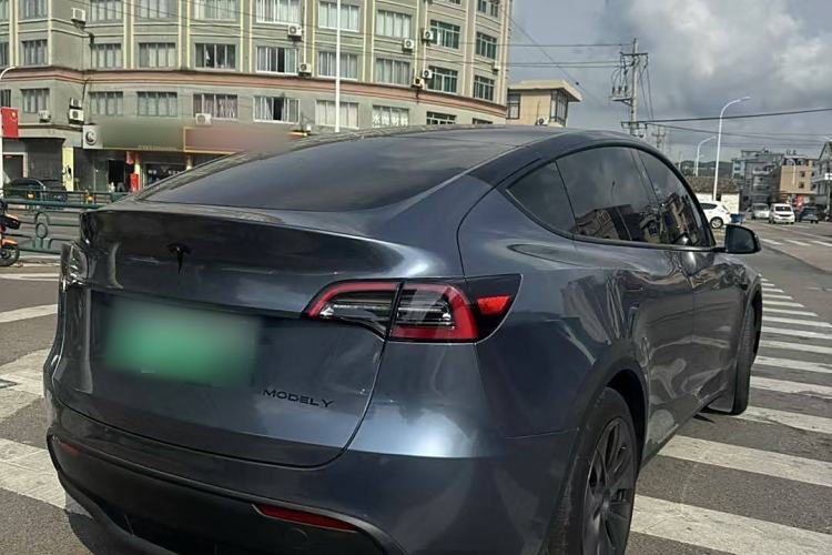 Used Tesla Model Y 2024 Rear-Wheel-Drive Version Exterior 6