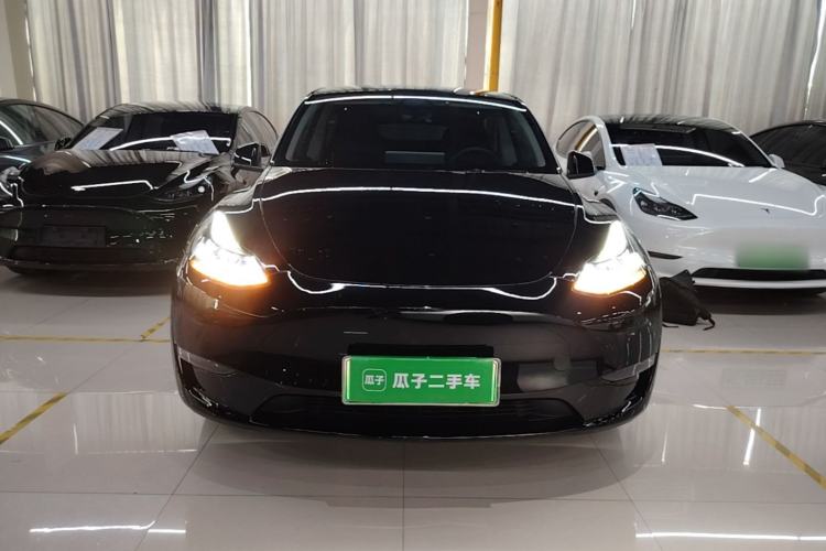 Used Tesla Model Y 2024 Long-Range All-Wheel-Drive Version Front