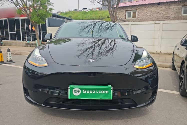Used Tesla Model Y 2024 Rear-Wheel-Drive Version Front