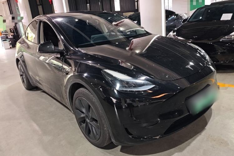 Used Tesla Model Y 2024 Rear-Wheel-Drive Version Front Right 45 Deg