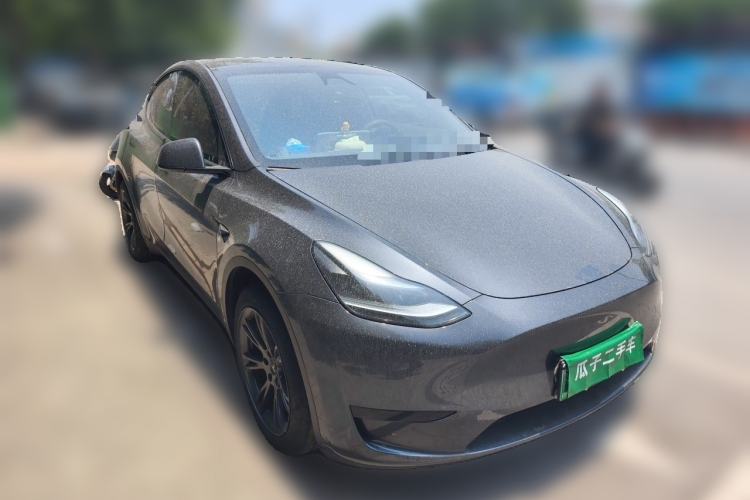 Used Tesla Model Y 2024 Rear-Wheel-Drive Version Front Right 45 Deg