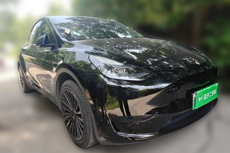 Used Tesla Model Y 2024 Rear-Wheel-Drive Version Front Right 45 Deg