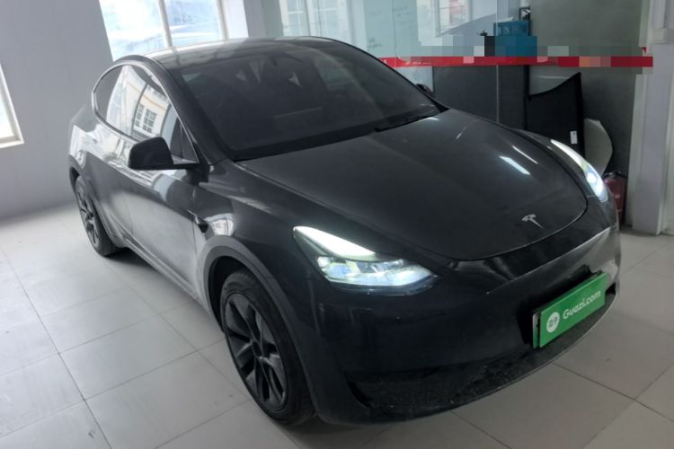 Used Tesla Model Y 2024 Rear-Wheel-Drive Version Front Right 45 Deg