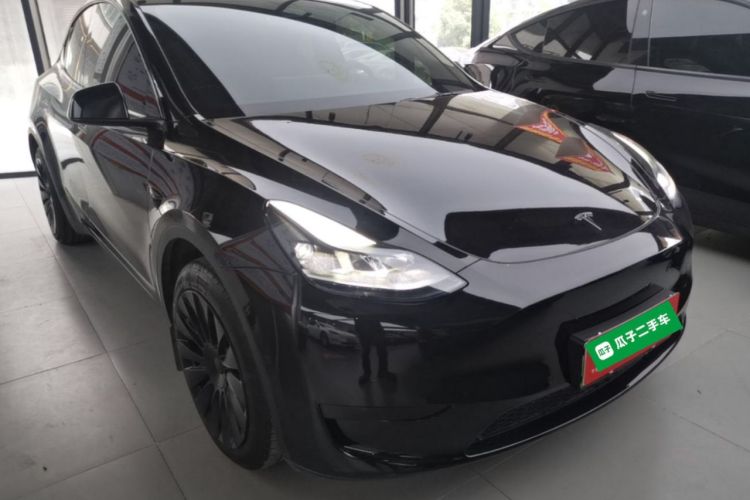 Used Tesla Model Y 2024 Rear-Wheel-Drive Version Front Right 45 Deg