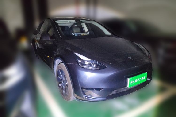 Used Tesla Model Y 2024 Rear-Wheel-Drive Version Front Right 45 Deg