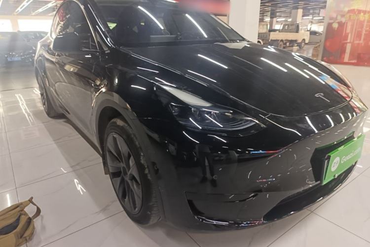 Used Tesla Model Y 2024 Rear-Wheel-Drive Version Front Right 45 Deg