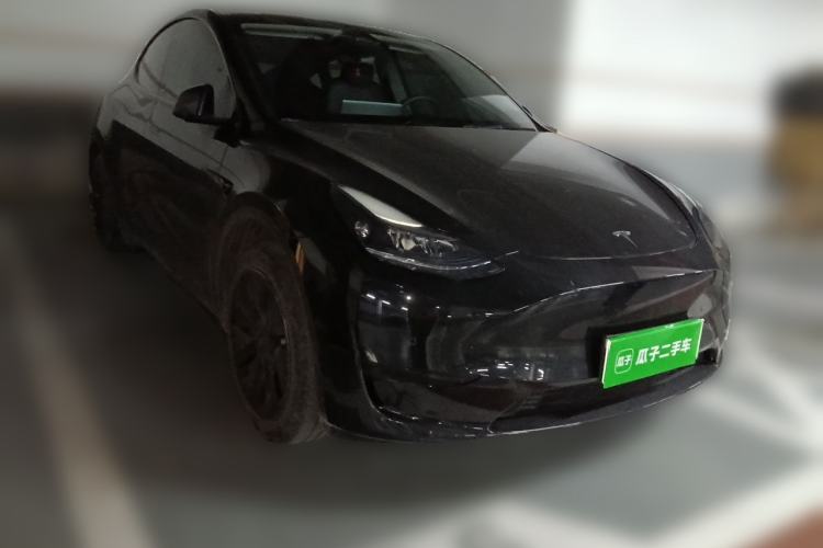 Used Tesla Model Y 2024 Rear-Wheel-Drive Version Front Right 45 Deg
