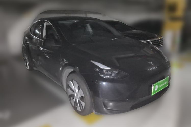 Used Tesla Model Y 2024 Rear-Wheel-Drive Version Front Right 45 Deg