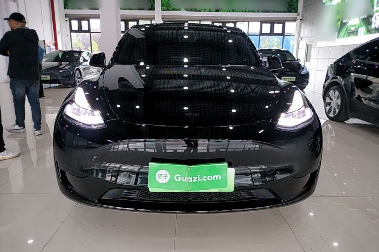 Used Tesla Model Y 2024 Rear-Wheel-Drive Version Front