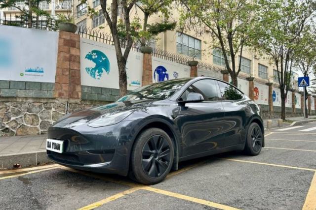 Used Tesla Model Y 2024 Rear-Wheel-Drive Version