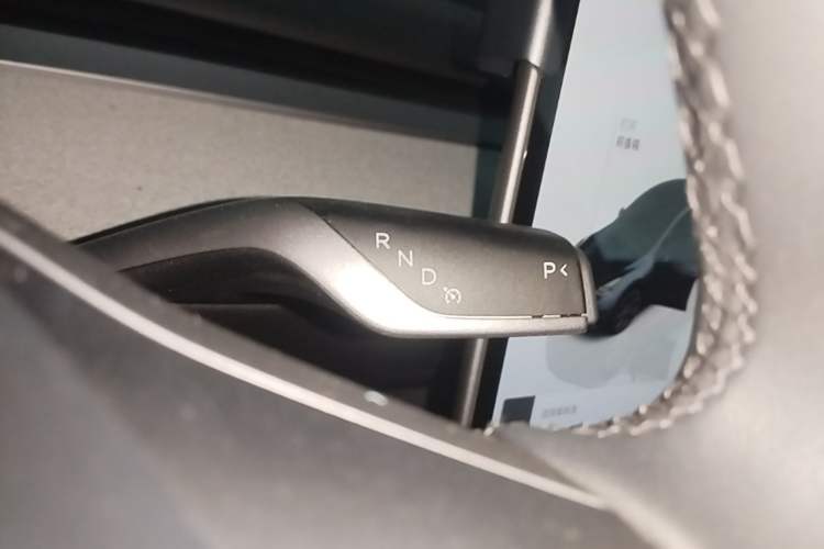 Used Tesla Model Y 2024 Rear-Wheel-Drive Version Gear Lever
