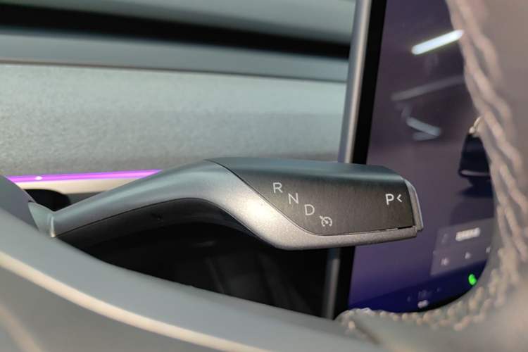 Used Tesla Model Y 2024 Performance High-Performance Edition Gear Lever