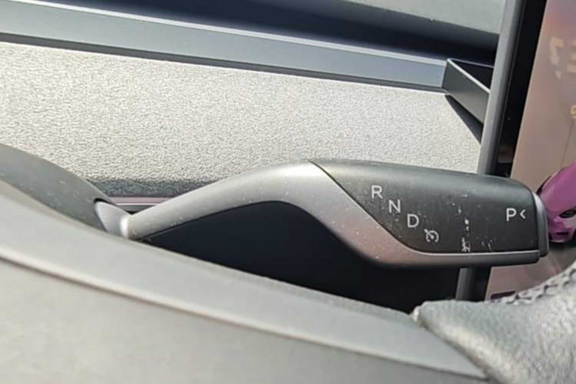 Used Tesla Model Y 2024 Long-Range All-Wheel-Drive Version Gear Lever