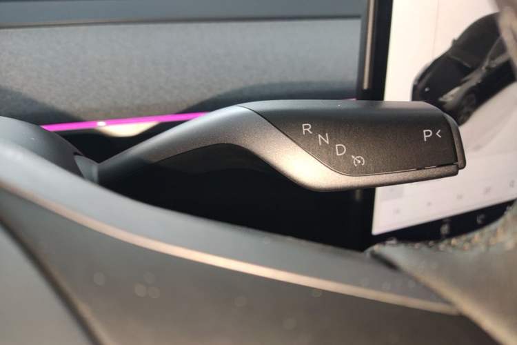 Used Tesla Model Y 2024 Rear-Wheel-Drive Version Gear Lever