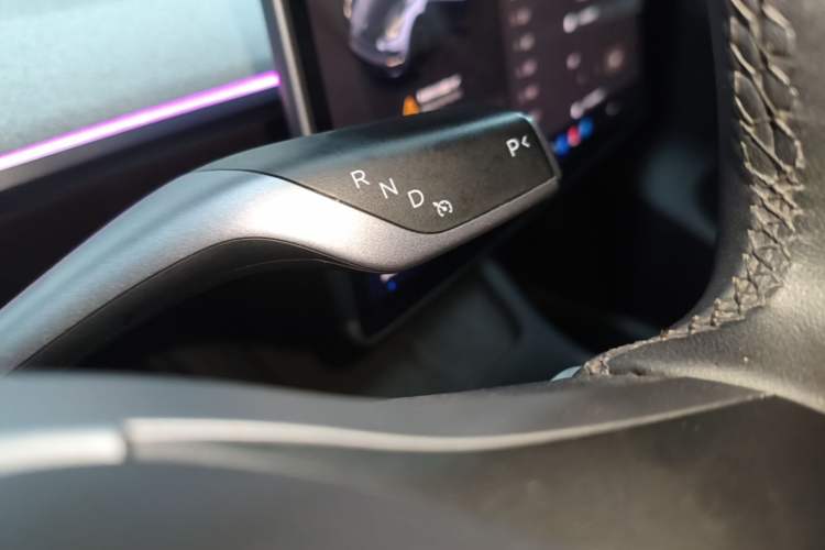 Used Tesla Model Y 2024 Rear-Wheel-Drive Version Gear Lever