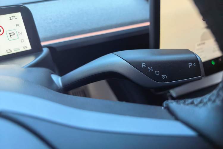 Used Tesla Model Y 2024 Rear-Wheel-Drive Version Gear Lever