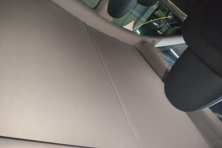 Used Tesla Model Y 2024 Rear-Wheel-Drive Version Headliner